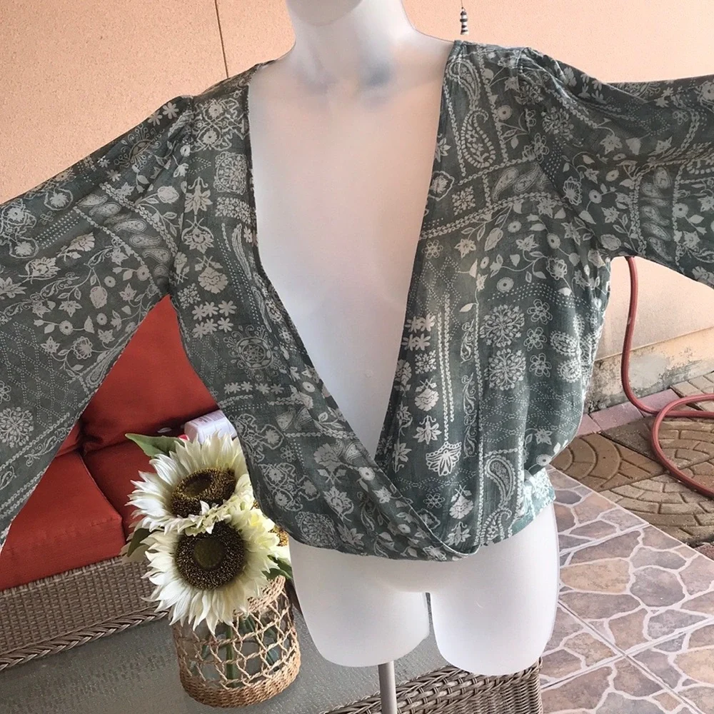 Daytrip Green Wrap Blouse with nell sleeves and open back - Picture 8 of 9